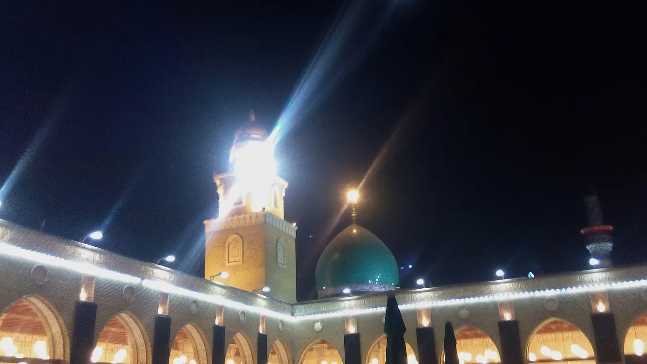 Masjid-e-Kufa by night